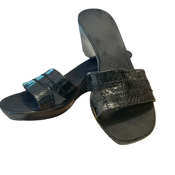 Made in Italy Faux Crocodile Low Heeled Sandals Wedges - Picture 2 of 6